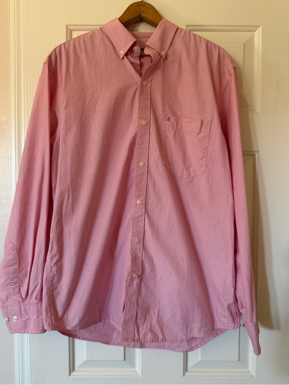 Izod Men's Pink Oxford Button-Down Shirt, SIZE Medium